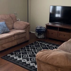 4’ x 6’ area rug